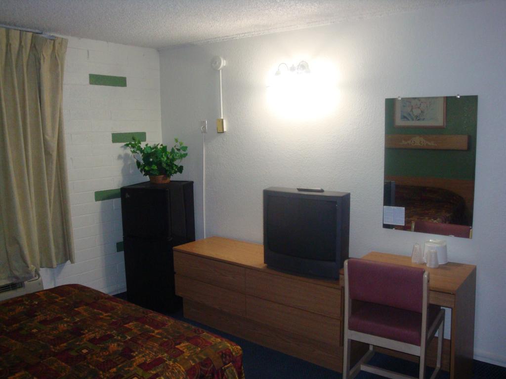 Travelers Inn Lake Havasu Lake Havasu City Habitación foto