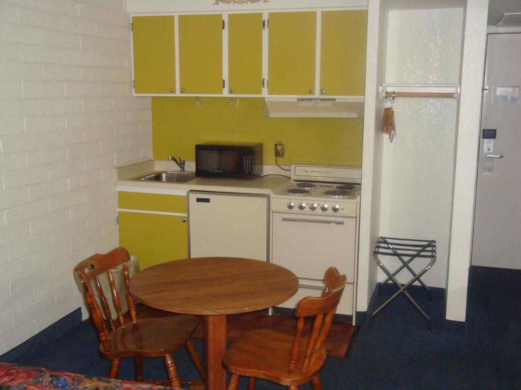 Travelers Inn Lake Havasu Lake Havasu City Habitación foto